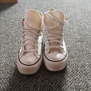 Classic White High-Top Converse Wonens size 6